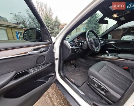 Білий БМВ Х5, об'ємом двигуна 3 л та пробігом 74 тис. км за 29500 $, фото 13 на Automoto.ua