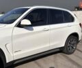 Белый БМВ Х5, объемом двигателя 2.98 л и пробегом 115 тыс. км за 36200 $, фото 2 на Automoto.ua