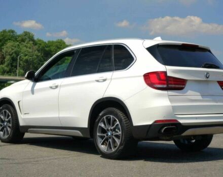 Белый БМВ Х5, объемом двигателя 4.4 л и пробегом 33 тыс. км за 10800 $, фото 3 на Automoto.ua