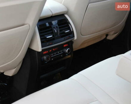 Белый БМВ Х5, объемом двигателя 3 л и пробегом 200 тыс. км за 36900 $, фото 28 на Automoto.ua