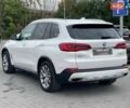 Белый БМВ Х5, объемом двигателя 3 л и пробегом 211 тыс. км за 37900 $, фото 3 на Automoto.ua