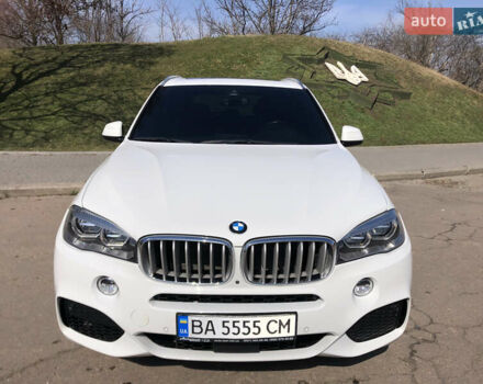 Белый БМВ Х5, объемом двигателя 4.4 л и пробегом 40 тыс. км за 39999 $, фото 4 на Automoto.ua