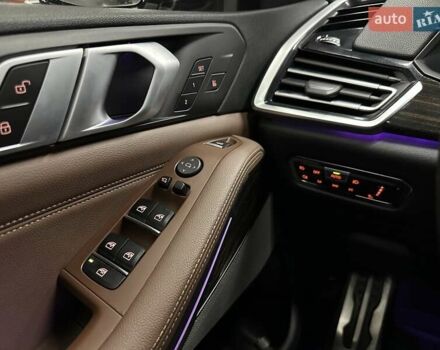 Білий БМВ Х5, об'ємом двигуна 3 л та пробігом 136 тис. км за 56000 $, фото 47 на Automoto.ua