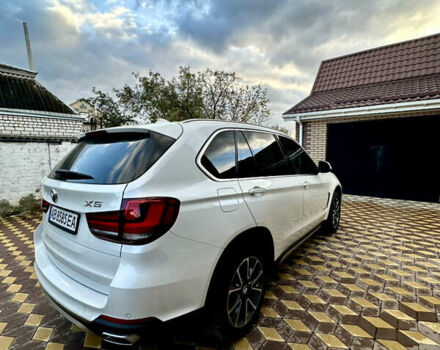 Белый БМВ Х5, объемом двигателя 2.98 л и пробегом 57 тыс. км за 28999 $, фото 7 на Automoto.ua