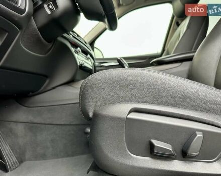 Белый БМВ Х5, объемом двигателя 2 л и пробегом 132 тыс. км за 31800 $, фото 64 на Automoto.ua