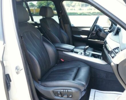 Белый БМВ Х5, объемом двигателя 4.4 л и пробегом 33 тыс. км за 10800 $, фото 8 на Automoto.ua