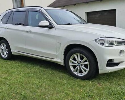Белый БМВ Х5, объемом двигателя 2 л и пробегом 265 тыс. км за 25000 $, фото 7 на Automoto.ua