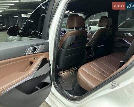 Білий БМВ Х5, об'ємом двигуна 3 л та пробігом 136 тис. км за 56000 $, фото 25 на Automoto.ua