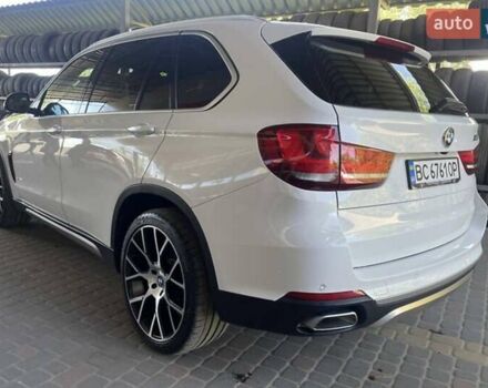 Белый БМВ Х5, объемом двигателя 3 л и пробегом 79 тыс. км за 37000 $, фото 5 на Automoto.ua