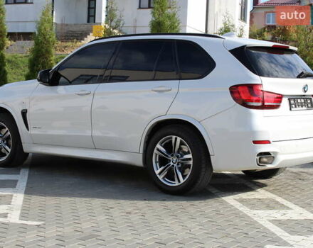 Белый БМВ Х5, объемом двигателя 3 л и пробегом 200 тыс. км за 36900 $, фото 16 на Automoto.ua