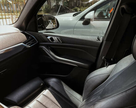 Белый БМВ Х5, объемом двигателя 3 л и пробегом 80 тыс. км за 45900 $, фото 11 на Automoto.ua