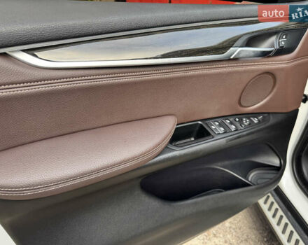 Белый БМВ Х5, объемом двигателя 2.99 л и пробегом 218 тыс. км за 32900 $, фото 36 на Automoto.ua