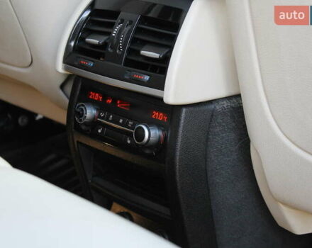 Белый БМВ Х5, объемом двигателя 3 л и пробегом 200 тыс. км за 36900 $, фото 35 на Automoto.ua