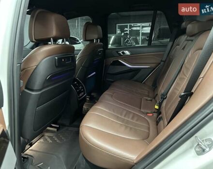 Білий БМВ Х5, об'ємом двигуна 3 л та пробігом 136 тис. км за 56000 $, фото 26 на Automoto.ua