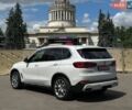 Белый БМВ Х5, объемом двигателя 3 л и пробегом 170 тыс. км за 35900 $, фото 5 на Automoto.ua