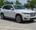 Белый БМВ Х5, объемом двигателя 3 л и пробегом 47 тыс. км за 10050 $, фото 2 на Automoto.ua