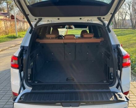 Белый БМВ Х5, объемом двигателя 3 л и пробегом 104 тыс. км за 47000 $, фото 11 на Automoto.ua