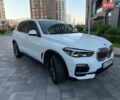 Белый БМВ Х5, объемом двигателя 3 л и пробегом 111 тыс. км за 44444 $, фото 1 на Automoto.ua