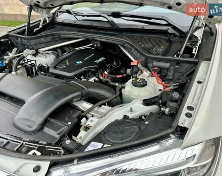Белый БМВ Х5, объемом двигателя 2 л и пробегом 132 тыс. км за 31800 $, фото 48 на Automoto.ua