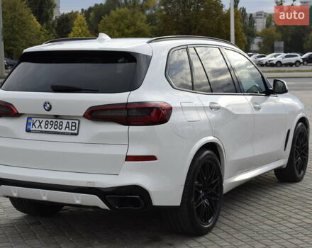 Белый БМВ Х5, объемом двигателя 3 л и пробегом 65 тыс. км за 56500 $, фото 4 на Automoto.ua