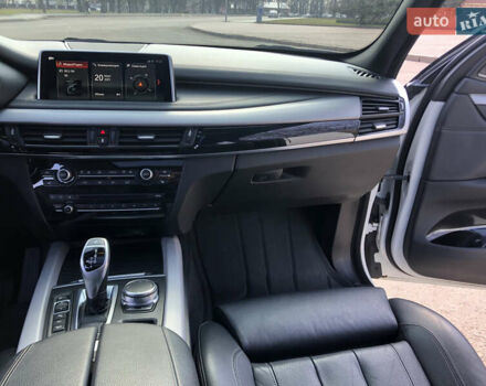 Белый БМВ Х5, объемом двигателя 4.4 л и пробегом 40 тыс. км за 39999 $, фото 10 на Automoto.ua