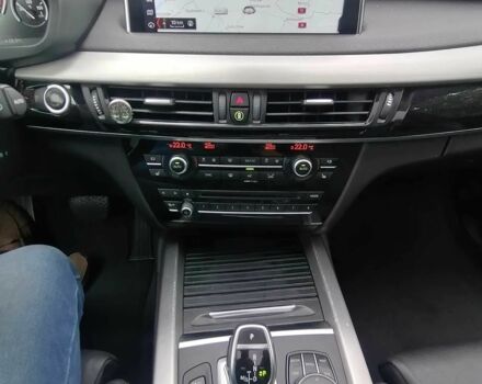 Белый БМВ Х5, объемом двигателя 2 л и пробегом 80 тыс. км за 18000 $, фото 14 на Automoto.ua