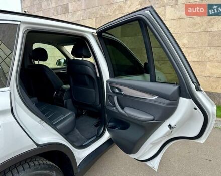 Белый БМВ Х5, объемом двигателя 2 л и пробегом 132 тыс. км за 31800 $, фото 85 на Automoto.ua