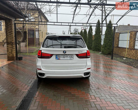 Белый БМВ Х5, объемом двигателя 2.99 л и пробегом 92 тыс. км за 49000 $, фото 4 на Automoto.ua