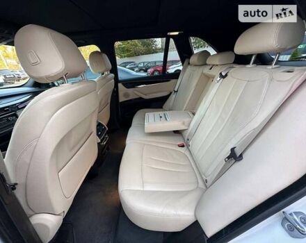 Білий БМВ Х5, об'ємом двигуна 2.98 л та пробігом 74 тис. км за 30900 $, фото 35 на Automoto.ua