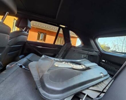 Белый БМВ Х5, объемом двигателя 3 л и пробегом 108 тыс. км за 32000 $, фото 2 на Automoto.ua