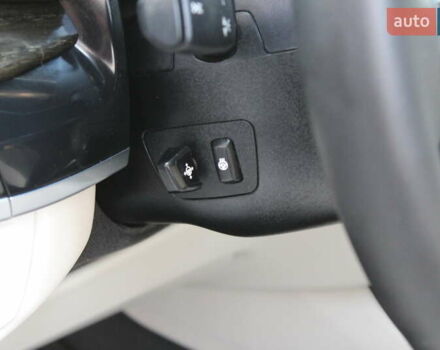 Белый БМВ Х5, объемом двигателя 3 л и пробегом 200 тыс. км за 36900 $, фото 41 на Automoto.ua