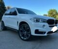 Білий БМВ Х5, об'ємом двигуна 2 л та пробігом 100 тис. км за 30000 $, фото 1 на Automoto.ua