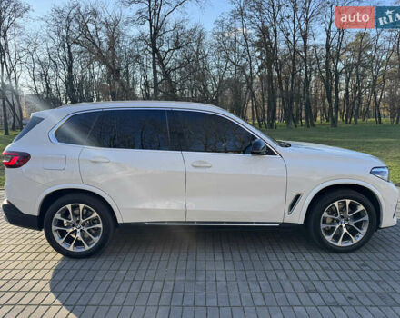 Белый БМВ Х5, объемом двигателя 3 л и пробегом 104 тыс. км за 47500 $, фото 8 на Automoto.ua