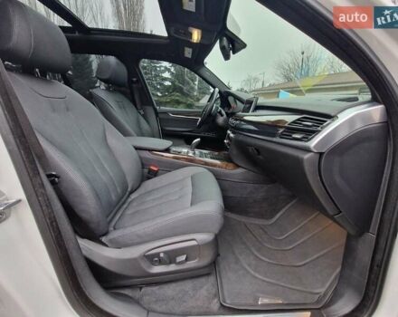 Білий БМВ Х5, об'ємом двигуна 3 л та пробігом 74 тис. км за 29500 $, фото 30 на Automoto.ua