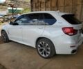 Белый БМВ Х5, объемом двигателя 2 л и пробегом 60 тыс. км за 10000 $, фото 1 на Automoto.ua