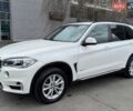Белый БМВ Х5, объемом двигателя 2 л и пробегом 137 тыс. км за 26900 $, фото 1 на Automoto.ua