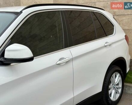 Белый БМВ Х5, объемом двигателя 2 л и пробегом 132 тыс. км за 31800 $, фото 43 на Automoto.ua