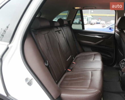 Белый БМВ Х5, объемом двигателя 2 л и пробегом 180 тыс. км за 31500 $, фото 11 на Automoto.ua