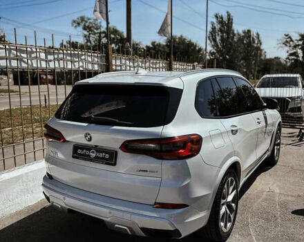 Белый БМВ Х5, объемом двигателя 3 л и пробегом 80 тыс. км за 45900 $, фото 3 на Automoto.ua