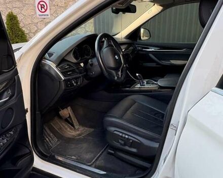 Белый БМВ Х5, объемом двигателя 2 л и пробегом 63 тыс. км за 34900 $, фото 2 на Automoto.ua