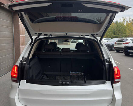 Белый БМВ Х5, объемом двигателя 2 л и пробегом 95 тыс. км за 34500 $, фото 10 на Automoto.ua