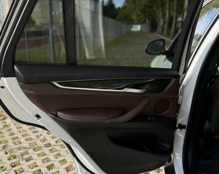 Белый БМВ Х5, объемом двигателя 2 л и пробегом 110 тыс. км за 28700 $, фото 31 на Automoto.ua