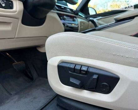 Білий БМВ Х5, об'ємом двигуна 2.98 л та пробігом 74 тис. км за 30900 $, фото 15 на Automoto.ua