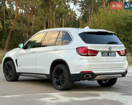 Белый БМВ Х5, объемом двигателя 3 л и пробегом 96 тыс. км за 41888 $, фото 45 на Automoto.ua