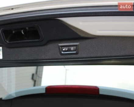 Белый БМВ Х5, объемом двигателя 3 л и пробегом 200 тыс. км за 36900 $, фото 32 на Automoto.ua