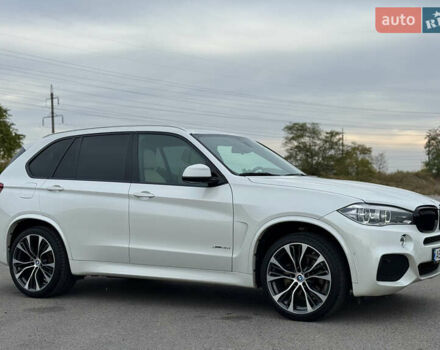 БМВ Х5 2018 в Днепре (Днепропетровске) на Automoto.ua Белый БМВ Х5, объемом двигателя 2.98 л и пробегом 140 тыс. км за 36500 $, фото 2 на Automoto.ua