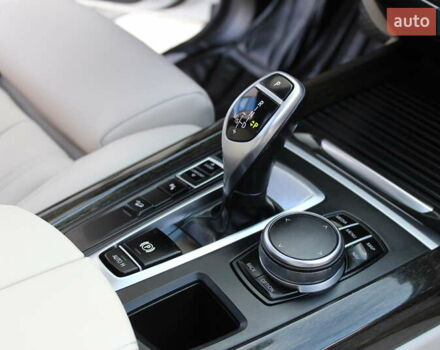 Белый БМВ Х5, объемом двигателя 3 л и пробегом 200 тыс. км за 36900 $, фото 39 на Automoto.ua