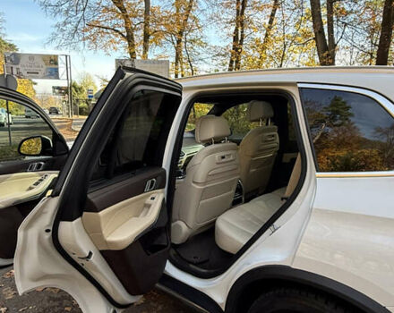 Белый БМВ Х5, объемом двигателя 3 л и пробегом 104 тыс. км за 49000 $, фото 13 на Automoto.ua