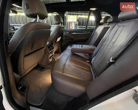 Белый БМВ Х5, объемом двигателя 3 л и пробегом 79 тыс. км за 37000 $, фото 16 на Automoto.ua