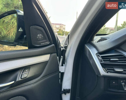 Білий БМВ Х5, об'ємом двигуна 2.99 л та пробігом 84 тис. км за 44900 $, фото 9 на Automoto.ua